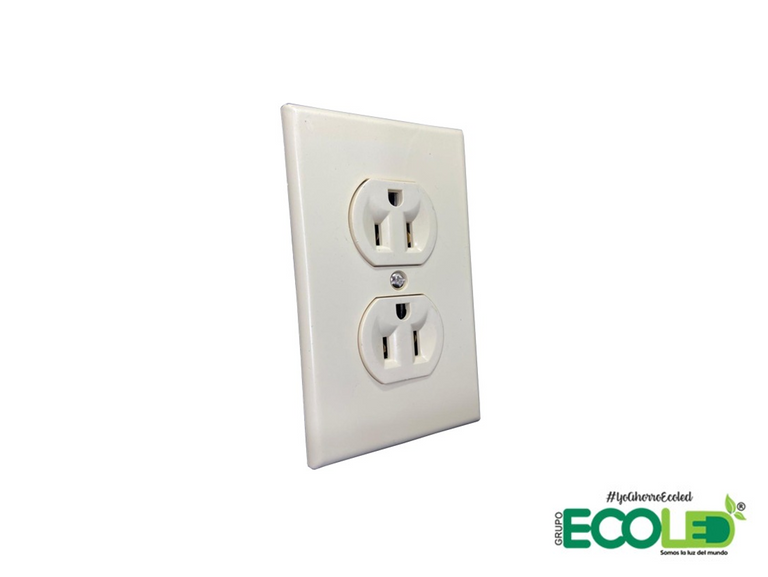 toma doble leviton vista 3/4 fondo transparente